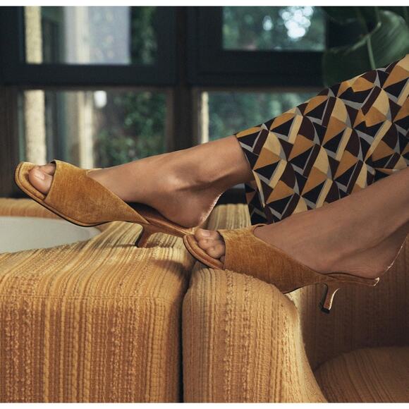 ZARA Mustard Velvet Asymmetrical Heeled Mules NWT Size 7.5